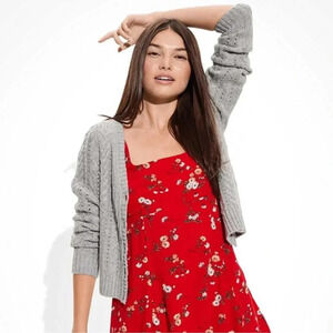 American Eagle Cardigan Sweater Cropped Cable Knit Gray Size Medium